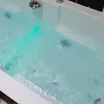 Apartment Nuit Zen - Jacuzzi - Centre Historique